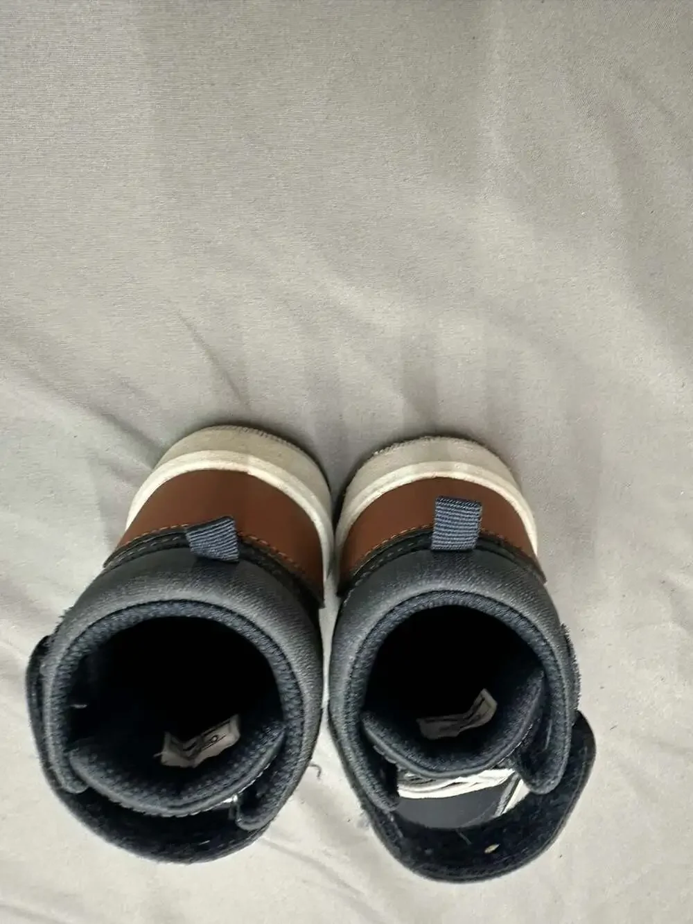 OshKosh B'gosh Toddler Boys Navy High Top Casual Sneakers Size 7